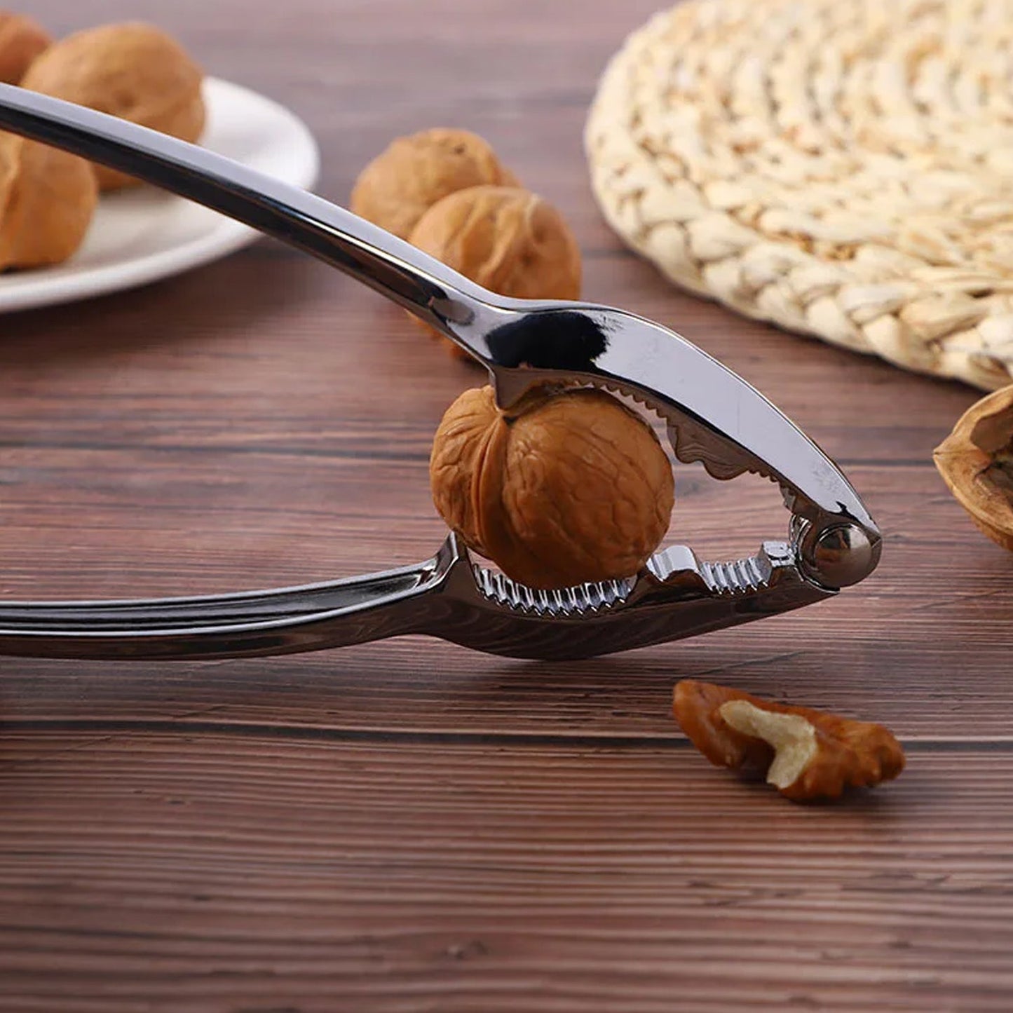 Luxury Stainless Walnut Cracker ? Portable Nut Cutter & Pliers