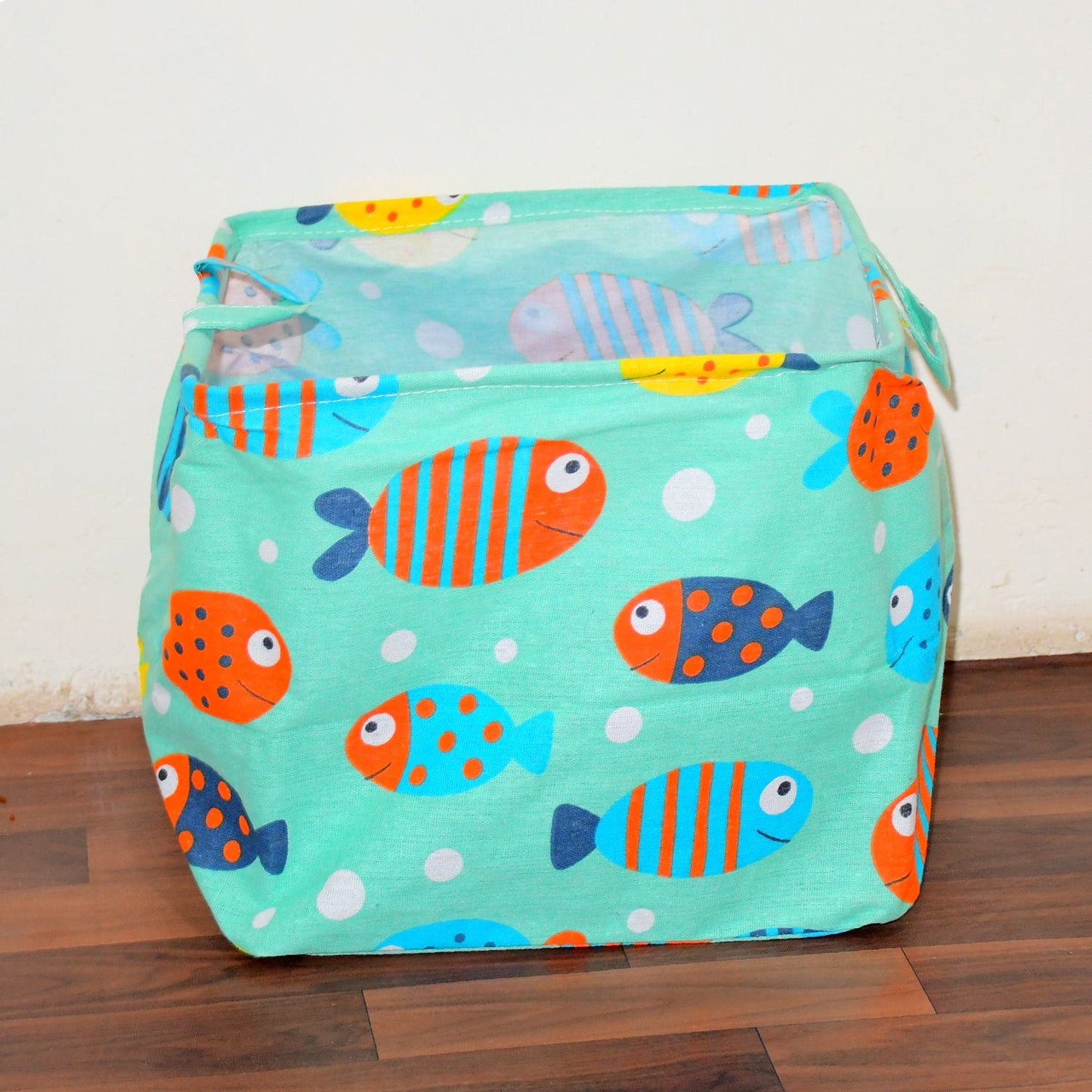 Foldable Storage Bag for Clothes, Blankets & Quilts ? Closet Organizer Box
