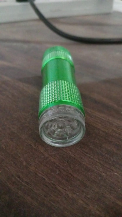Mini Pocket Torch with 9 LED Bulbs ? Super Bright Flashlight