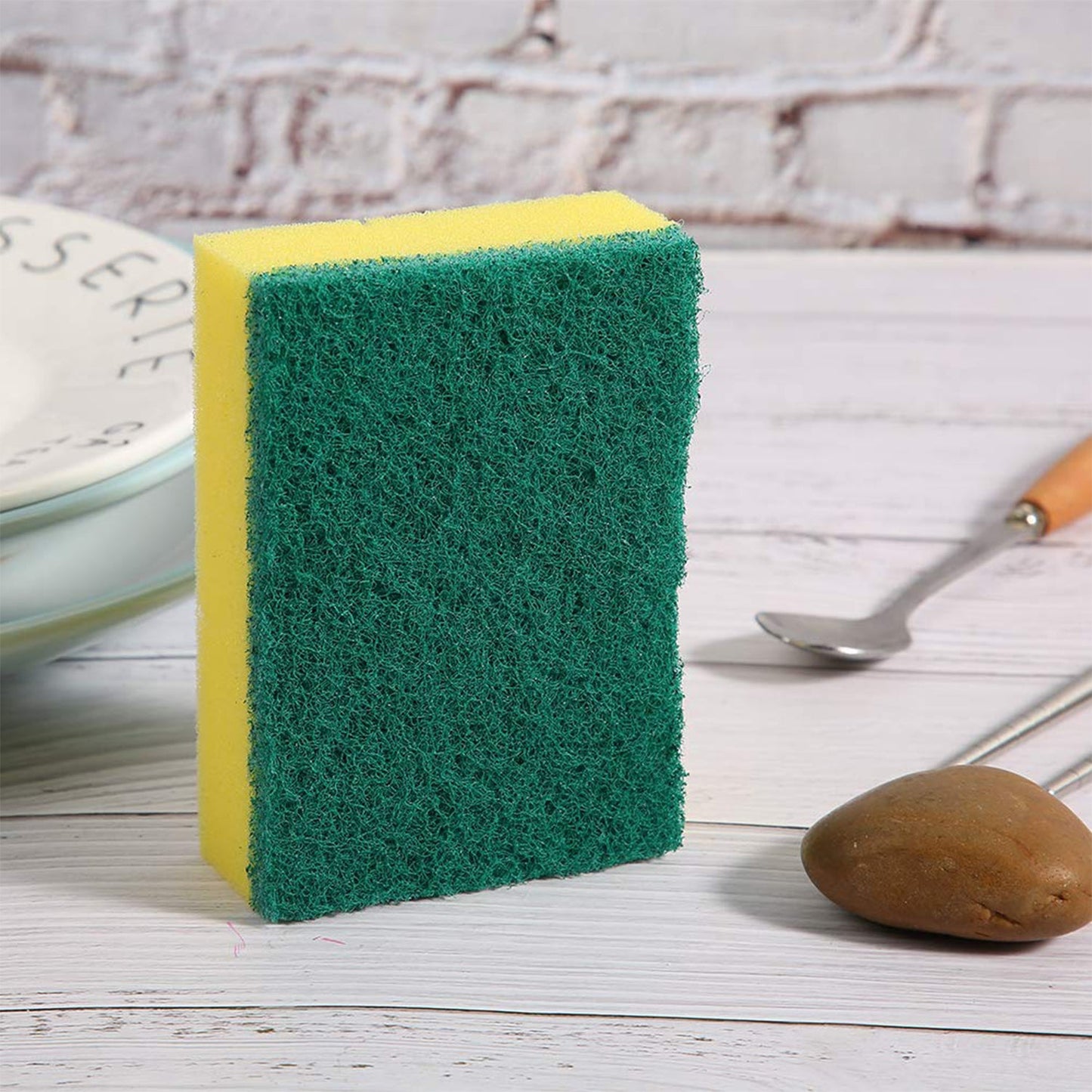2-in-1 Multi-Purpose Scrub Sponge ? Wear Resistant Dish & Furniture Cleaner (1 Pc)